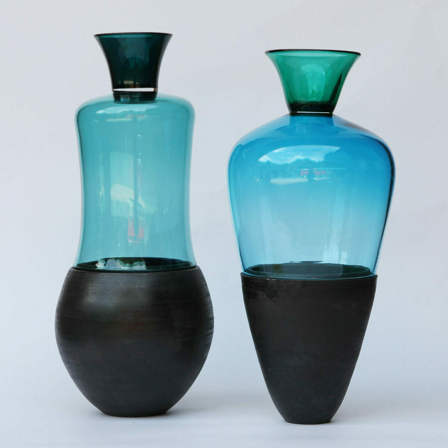 stacking vessels utopia & utility vasen funktionale skulpturen glas keramik messing kupfer holz design inneneinrichtung einrichtungsidee