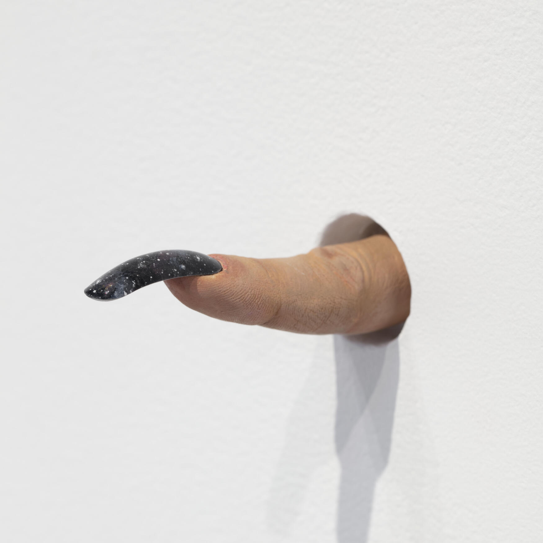 Mika Rottenberg, Queer Ecology, Ausstellung, Kunstausstellung, Duisburg, Lehmbruck Museum, Finger, Hauser & Wirth, Zak Kelley