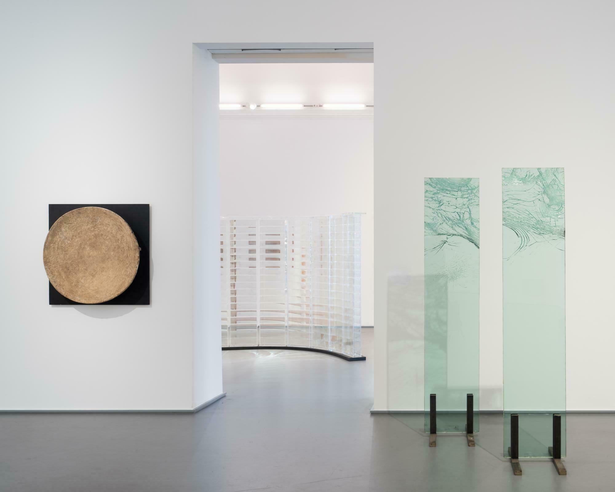 Adolf Luther, Sehen ist schön, Ausstellung, Kunstausstellung, Krefeld, Kunstmuseen Krefeld, Kaiser Wilhelm Museum, Installationsansicht, Sammlung Adolf-Luther Stiftung, VG Bild-Kunst, Bonn, Dirk Rose