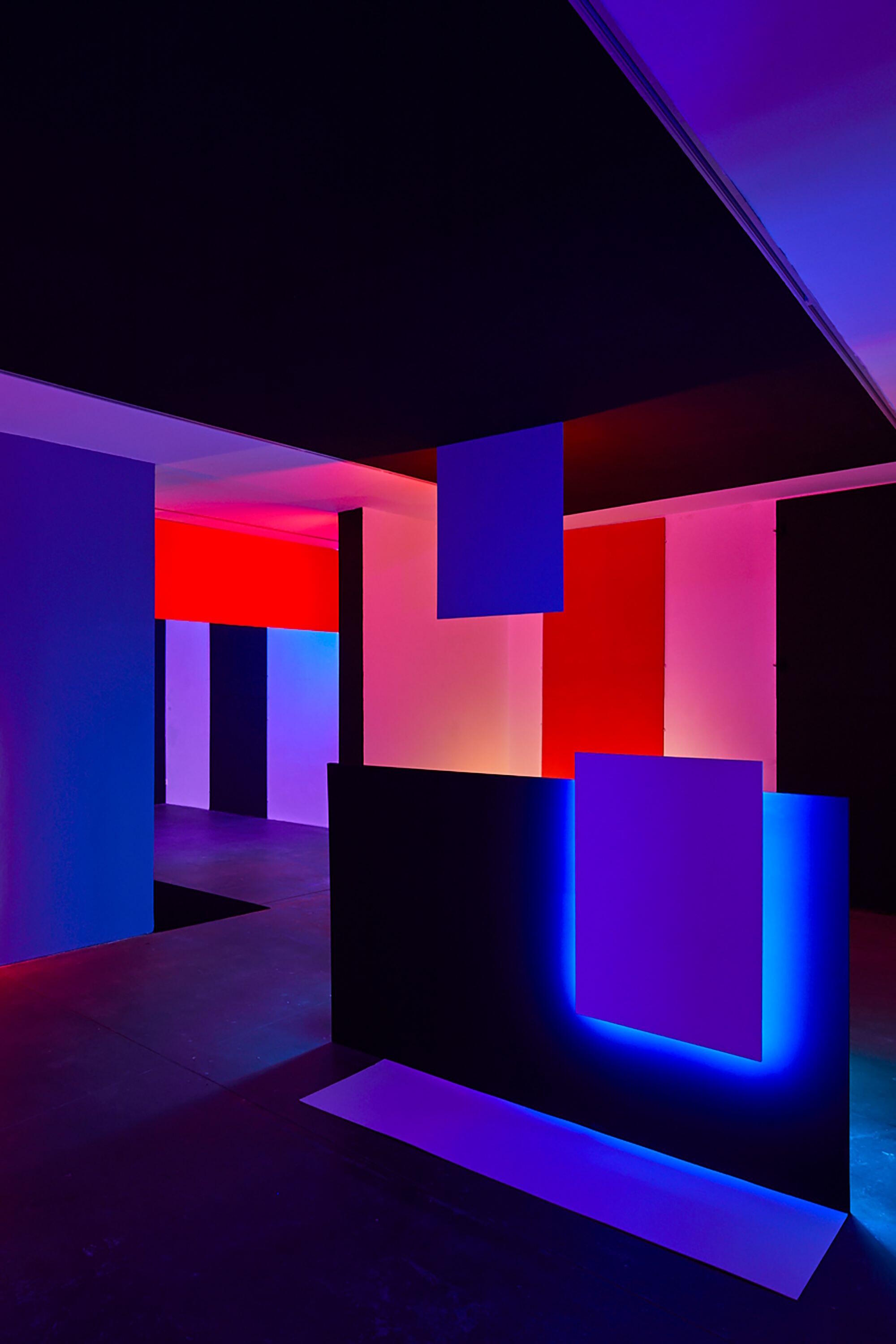 Light-Land-Scapes, Ausstellung, Kunstausstellung, Unna, Zentrum für Internationale Lichtkunst, Yoana Tuzharova, Häng' das auf und richte es aus, VG Bild-Kunst, Helmut Klaus