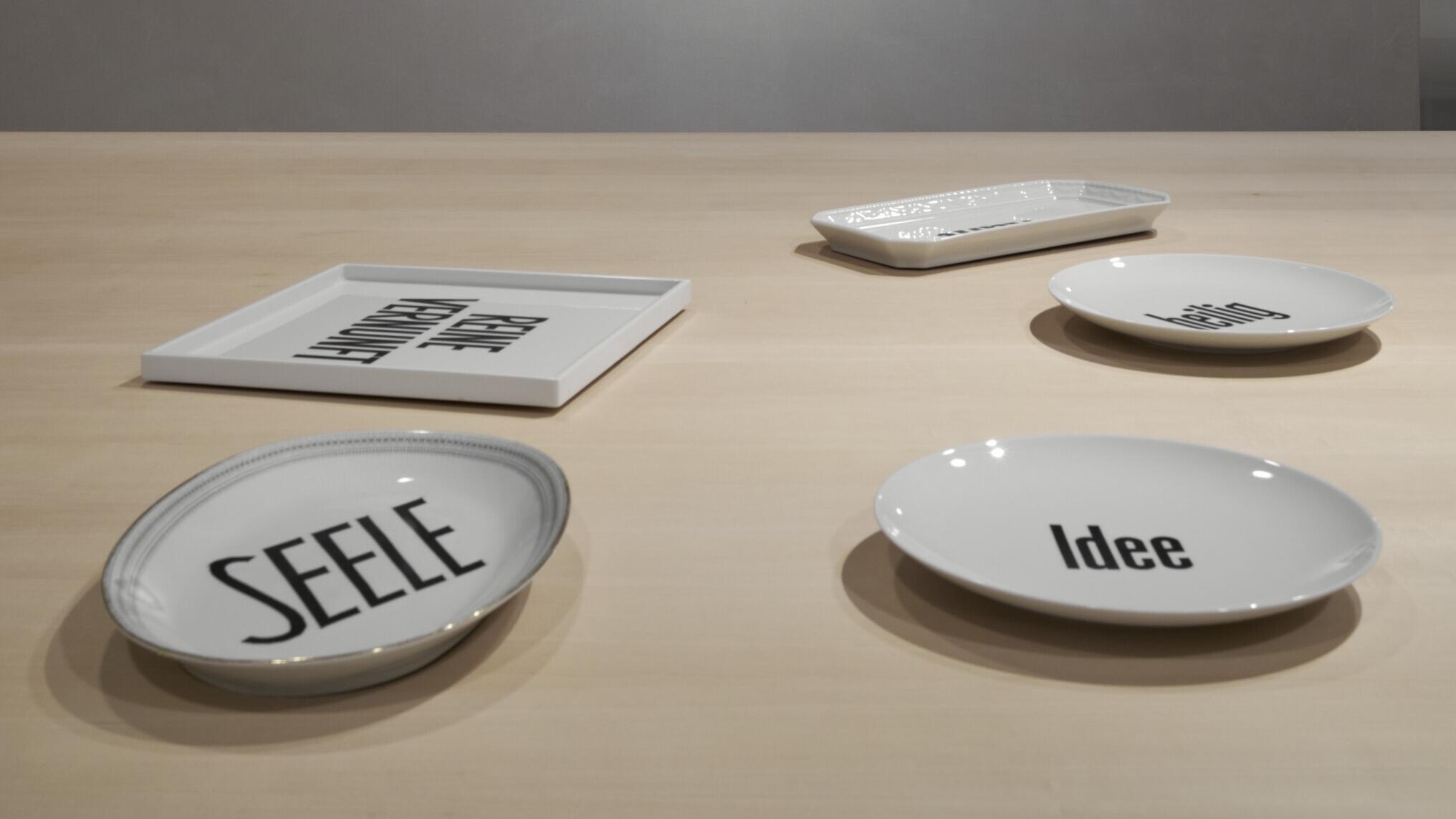 make the secrets productive, Kunst in Zeiten der Unvernunft, Ausstellung, Kunstausstellung, Köln, KOLUMBA, Bernhard Johannes Blume, Entwürfe für Porzellan-Editionen, Bettina Gruber, Portrait of the Artist as a Young Man, VG-Bild-Kunst, Mareike Tocha