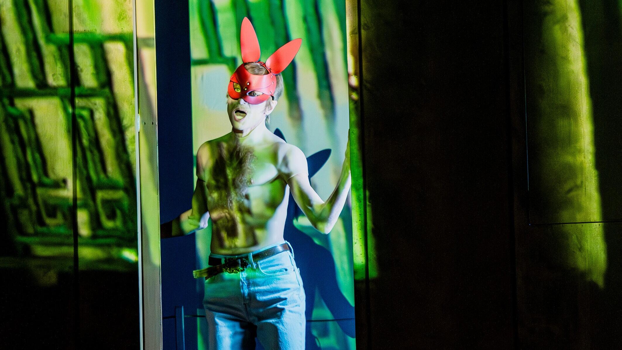 Das Buch der Unruhe, Theater, Düsseldorf, Dhaus, Luise Voigt, Thomas Rabsch, Cathleen Baumann