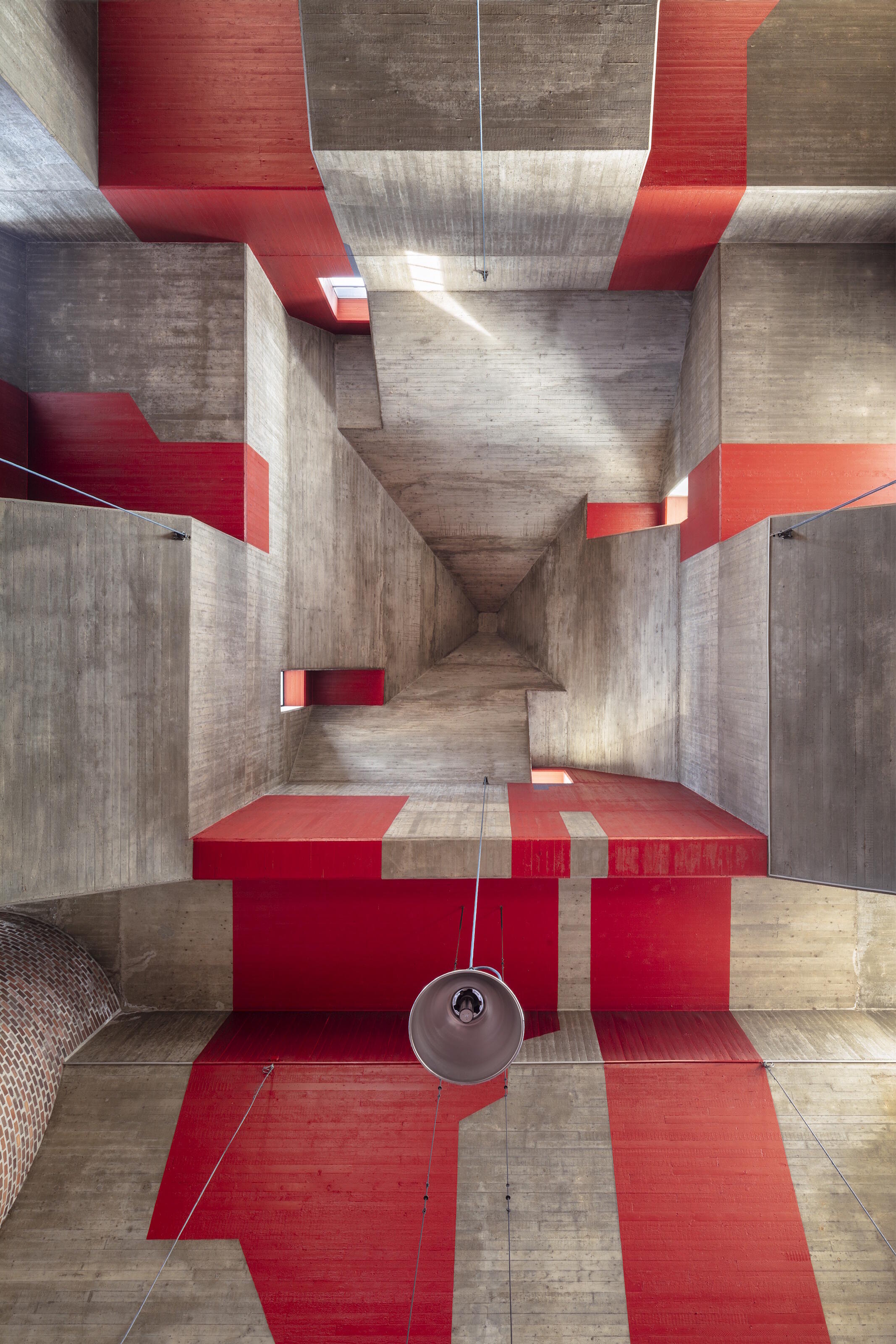 Hans Georg Esch, Der architektonische Blick, Ausstellung, Kunstausstellung, Köln, Museum für Angewandte Kunst, HGEsch Photography, St. Matthäus, Düsseldorf-Garath, Gottfried Böhm
