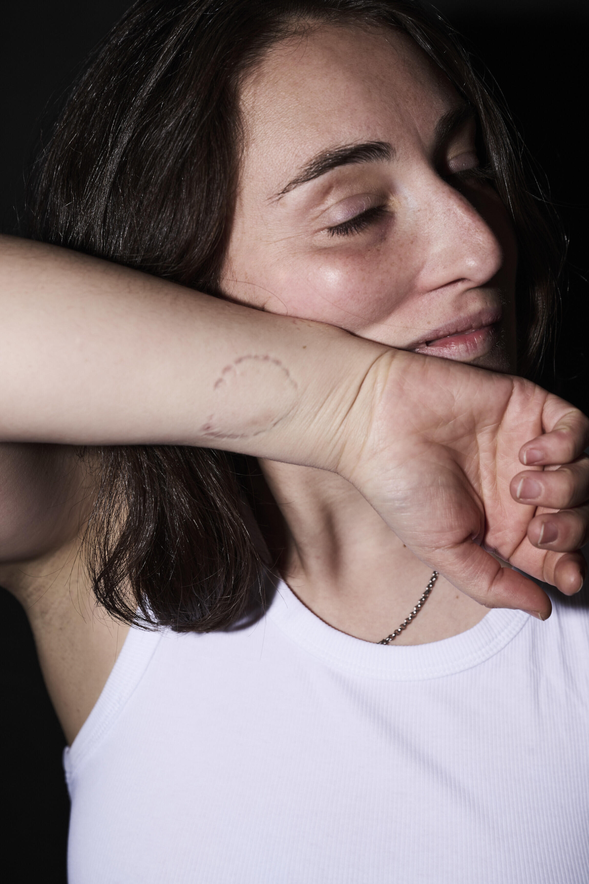Liza Baliasnaja, Shield is a Weapon, Tanz, Düsseldorf, Tanzhaus NRW,  studio pramudiya Nathan Ishar