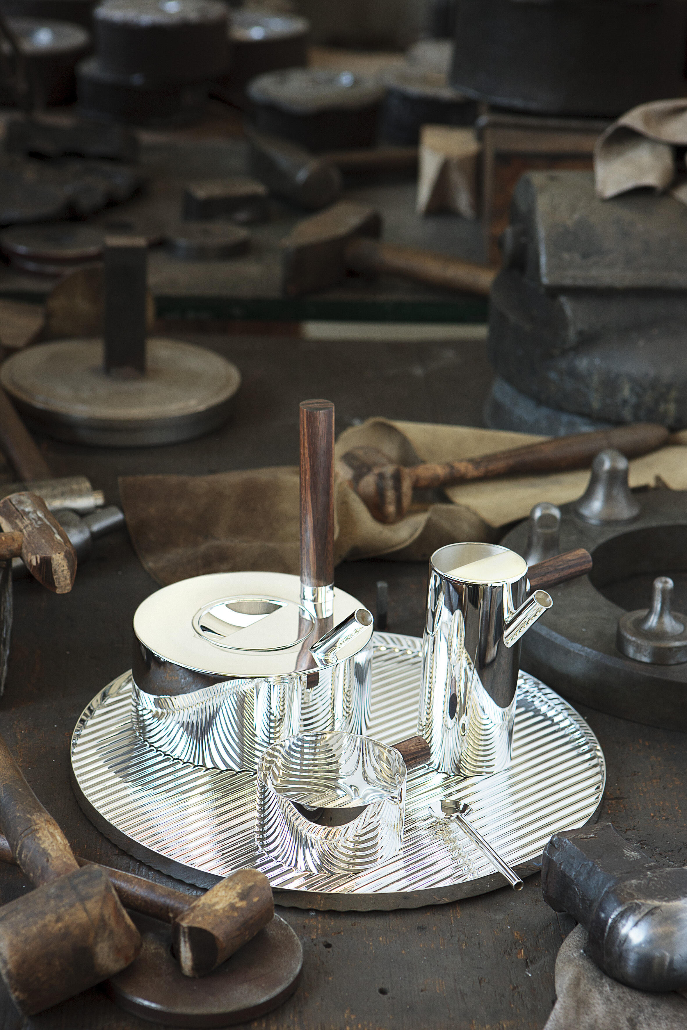 tea set tomas alonso for wiener silber manufactur teeservice teegeschirr design inneneinrichtung einrichtungsidee