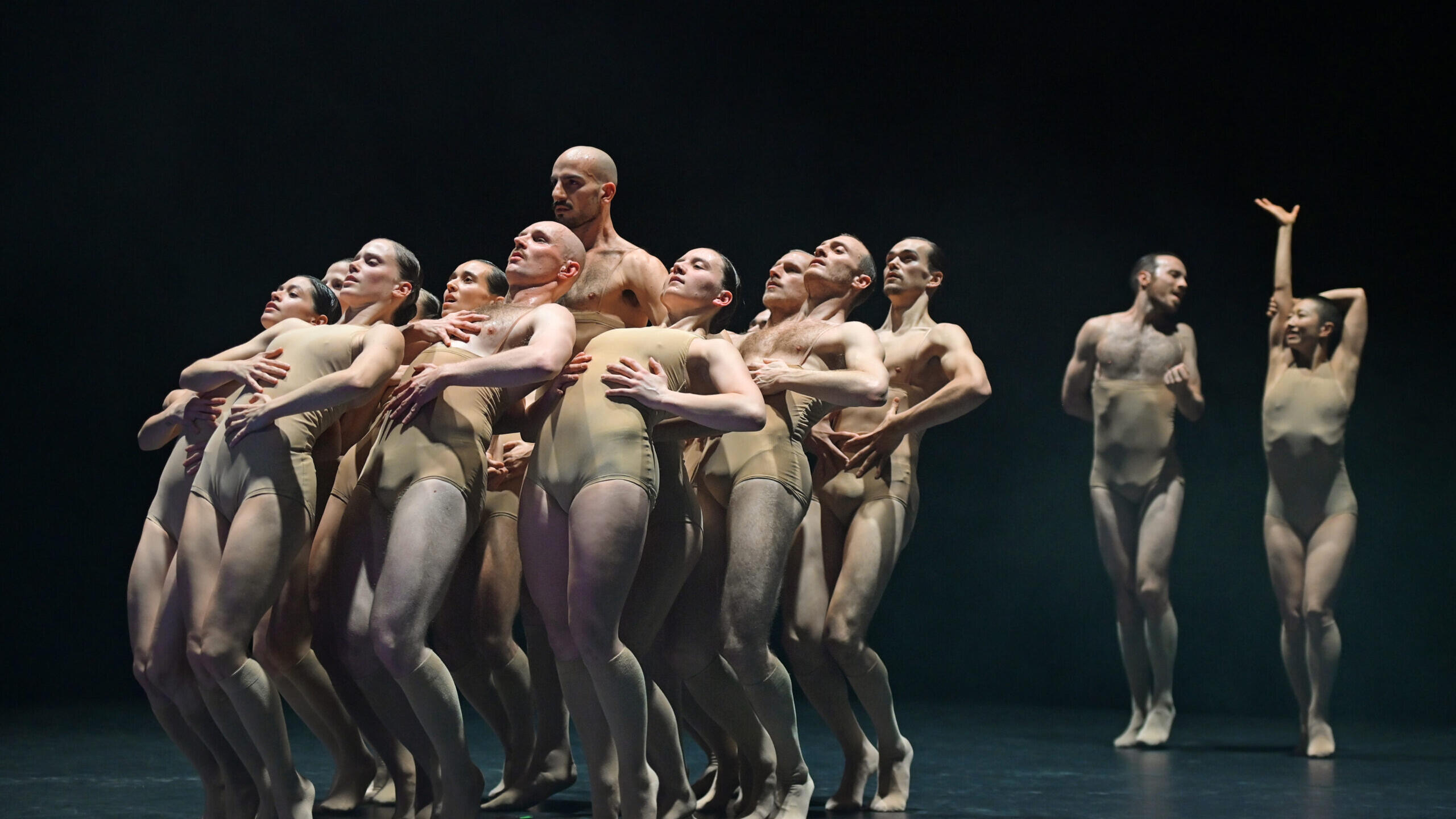 Düsseldorf Festival 2025, Festival, Düsseldorf, Verschiedene Orte Düsseldorf, Tanzmainz, Soul Chain, Andreas Etter, Tanz, Neuer Zirkus, Musik, Theater