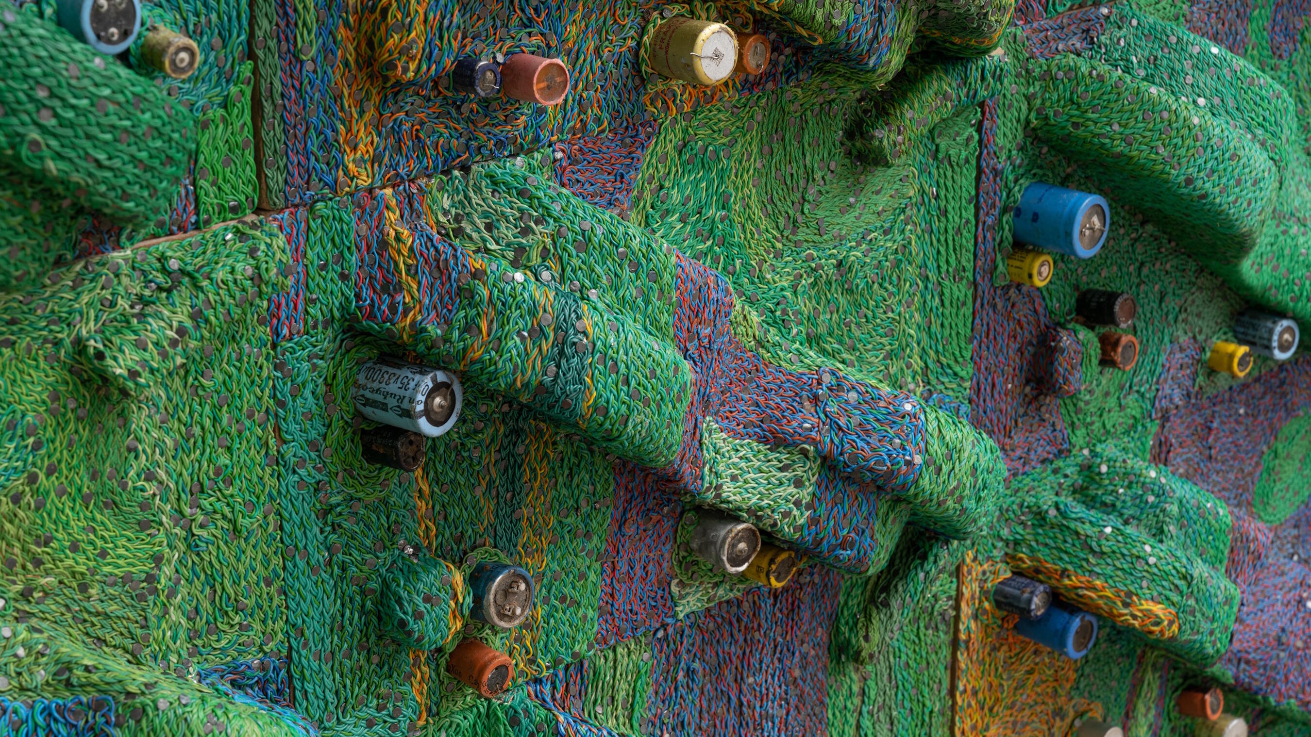 Elias Sime, Echo, Ausstellung, Kunstausstellung, Düsseldorf, Kunstpalast, TIGHTROPE Behind the Processor, Jonathan de Waart, FAA Photography & Design, GRIMM