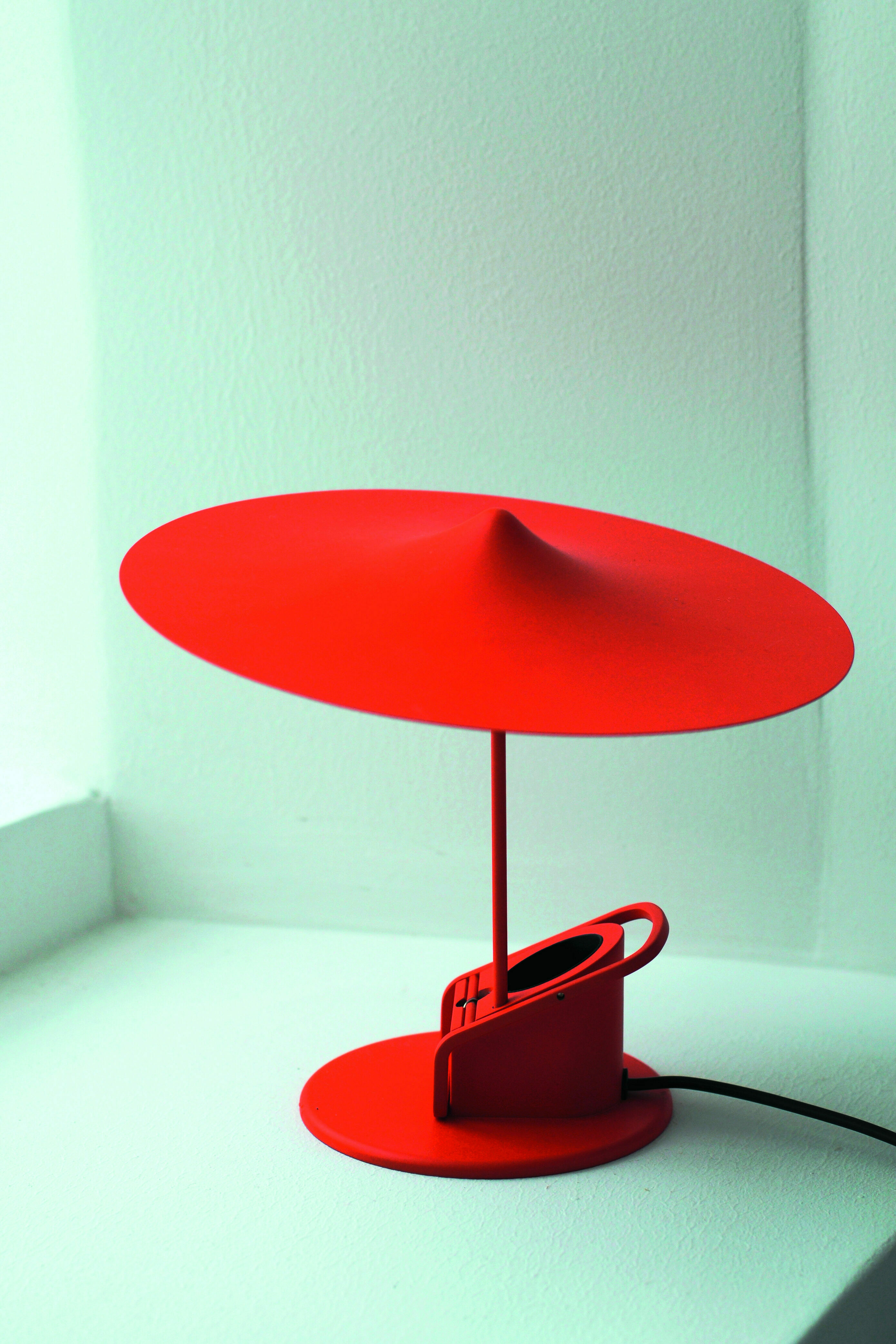 île/w153 inga sempé lampe rot wandlampe tischlampe klemmlampe design inneineinrichtung einrichtungsidee