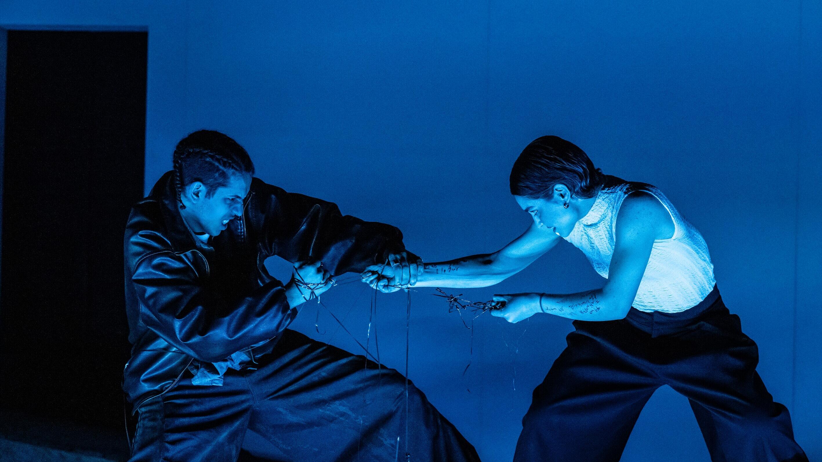 Verbrennungen, Theater, Düsseldorf, Dhaus, Wajdi Mouawad, Bassam Ghazi, Jalal Chafik, Voula Doulgkeridou, Sandra Then