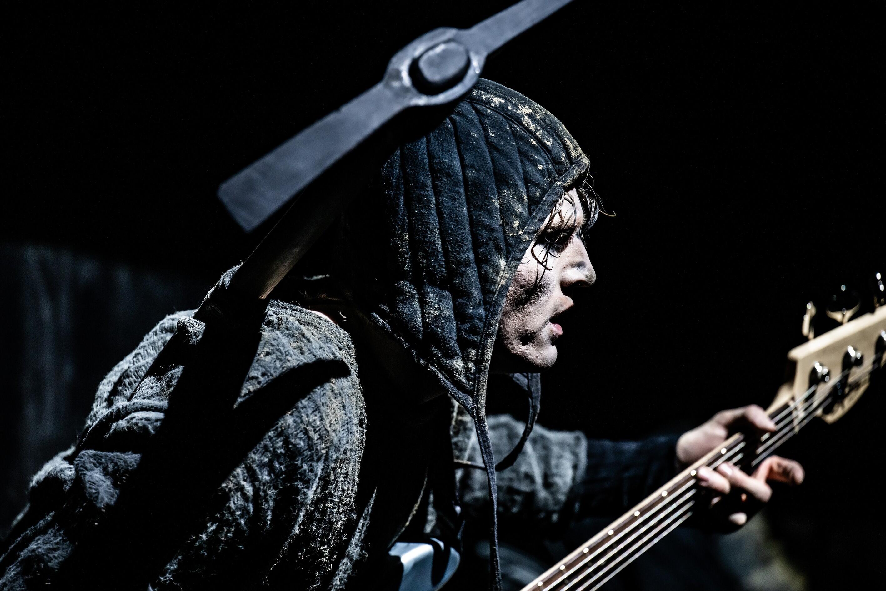 Tyll, Theater, Düsseldorf, Dhaus, Daniel Kehlmann, André Kaczmarczyk, Sandra Then, Maurice Schnieper