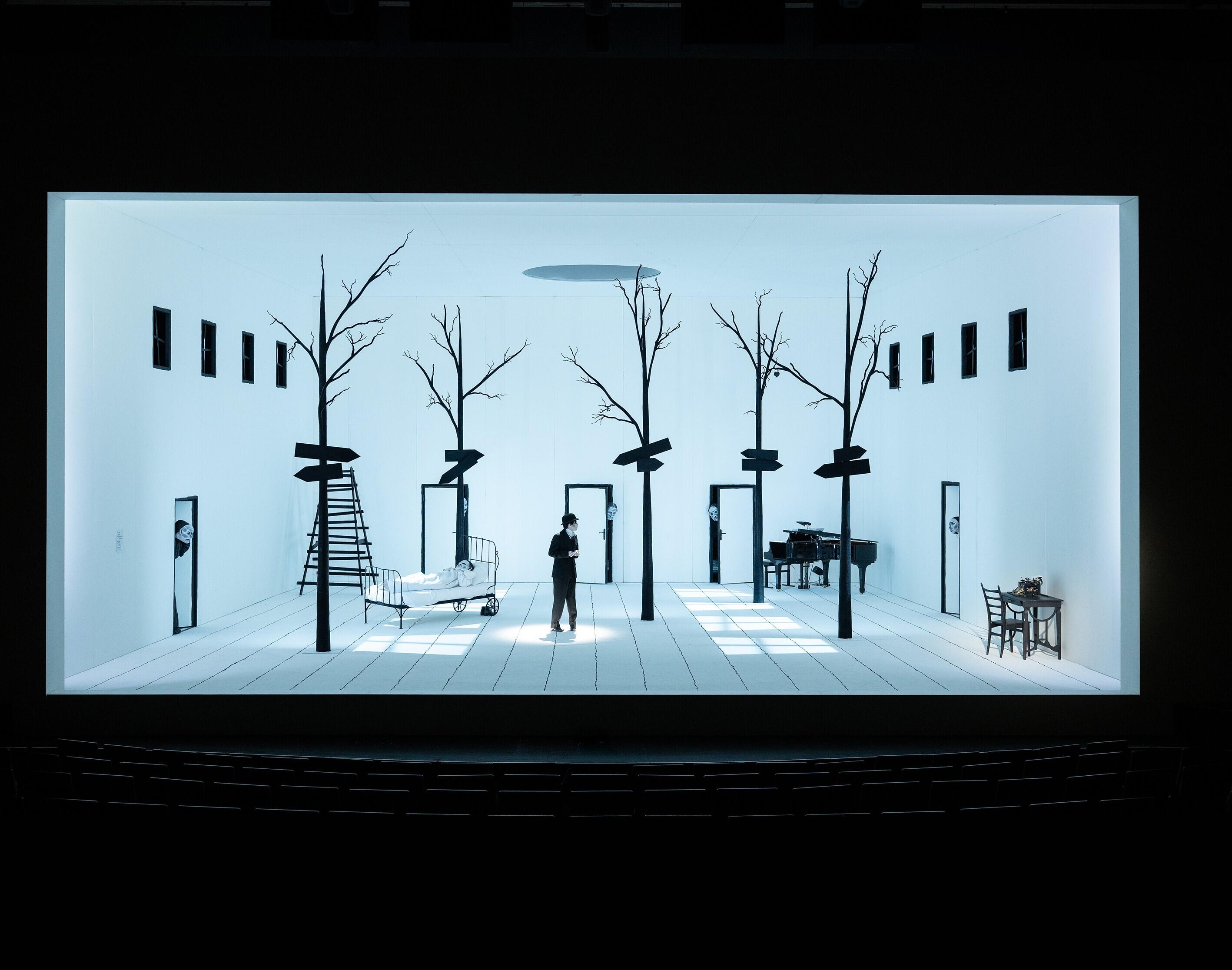 Kafkas Traum, Theater, Düsseldorf, Dhaus, Andreas Kriegenburg, Pauline Kästner, Ensemble, Sandra Then