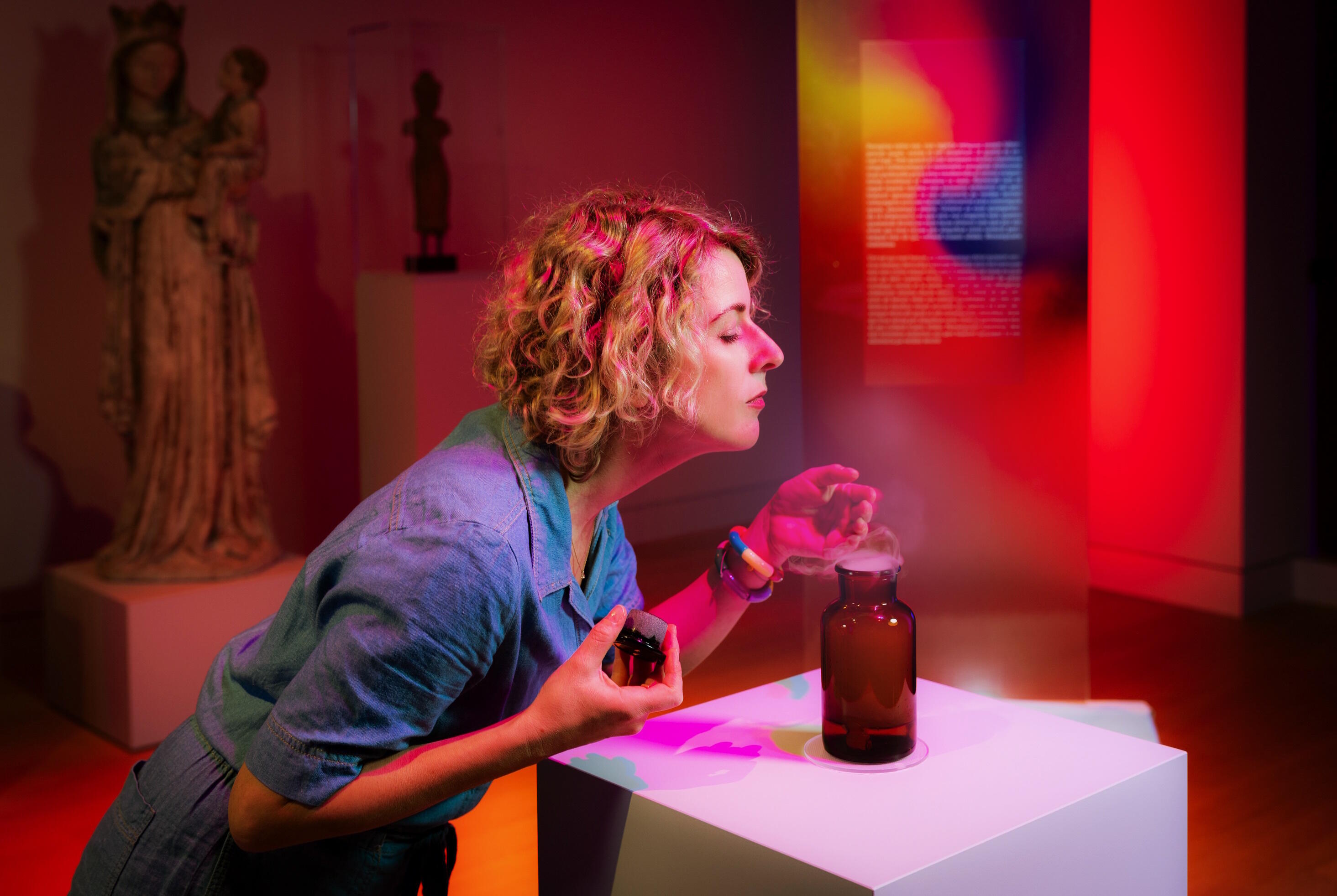 Die geheime Macht der Düfte, Ausstellung, Kunstausstellung, Düsseldorf, Kunstpalast, Melanie Zanin