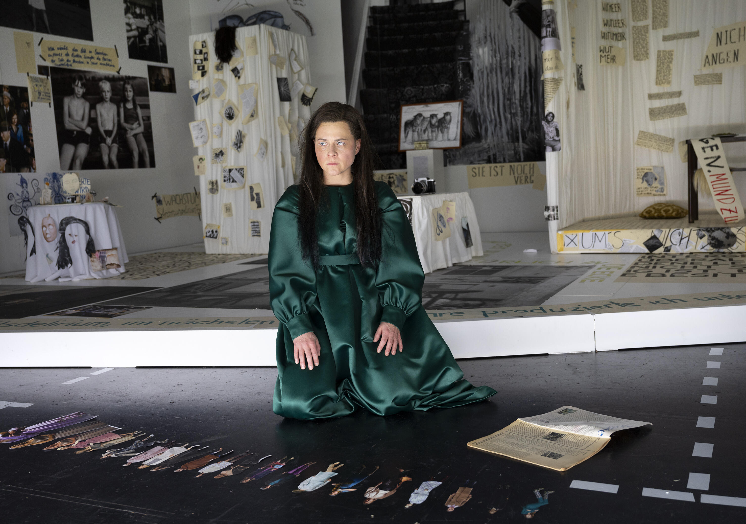 51. Mülheimer Theatertage, Theaterfestival, Mülheim an der Ruhr, Schauspiel Leipzig, Aufzeichnungen aus einem weissen Zimmer, Rolf Arnold, Anna Behringer