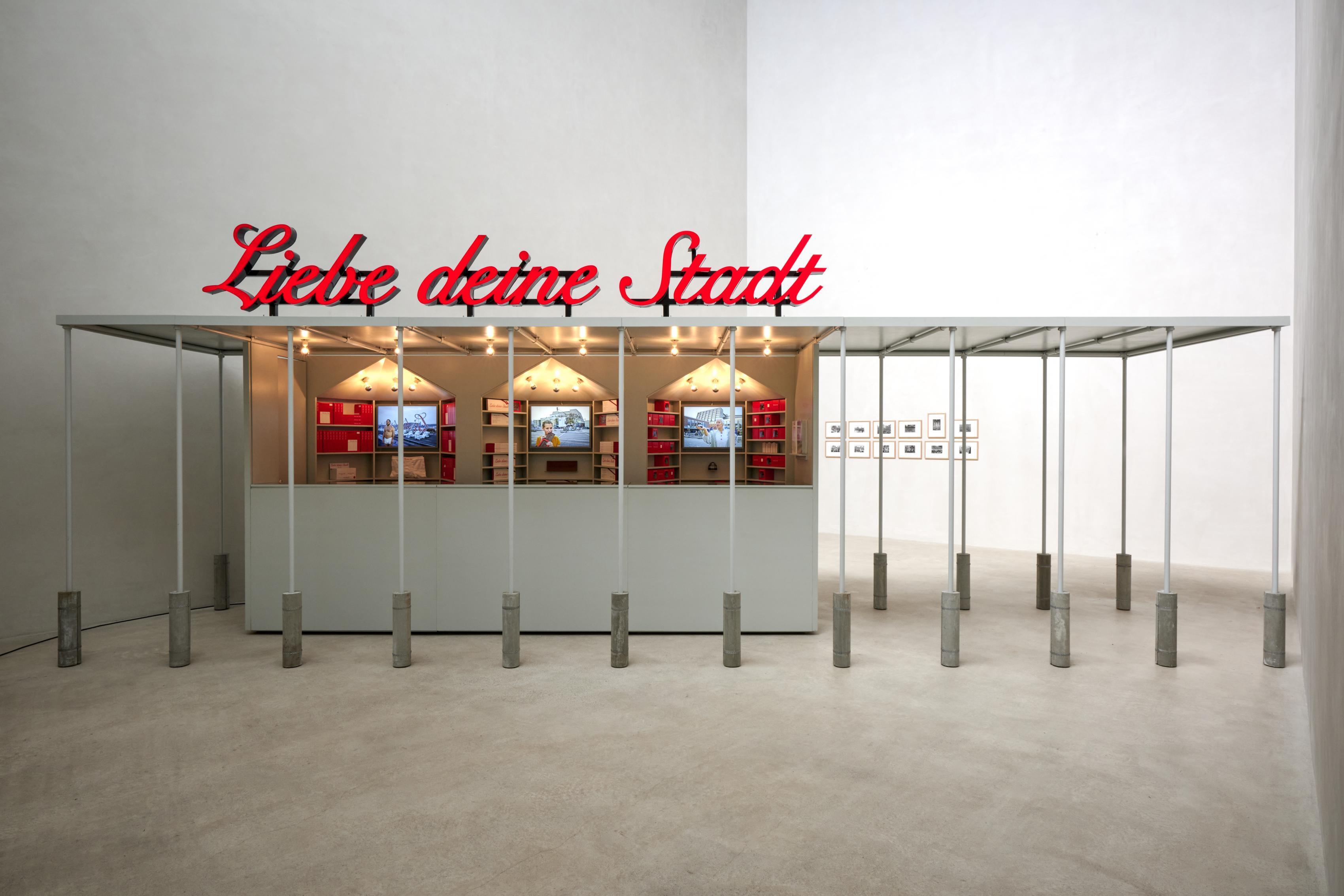 Have you ever fallen in love with a clock?, Ausstellung, Kunstausstellung, Köln, Kolumba Museum, Merlin Bauer, BeL, »Liebe deine Stadt«-Museum, VG-Bild-Kunst, Mareike Tocha