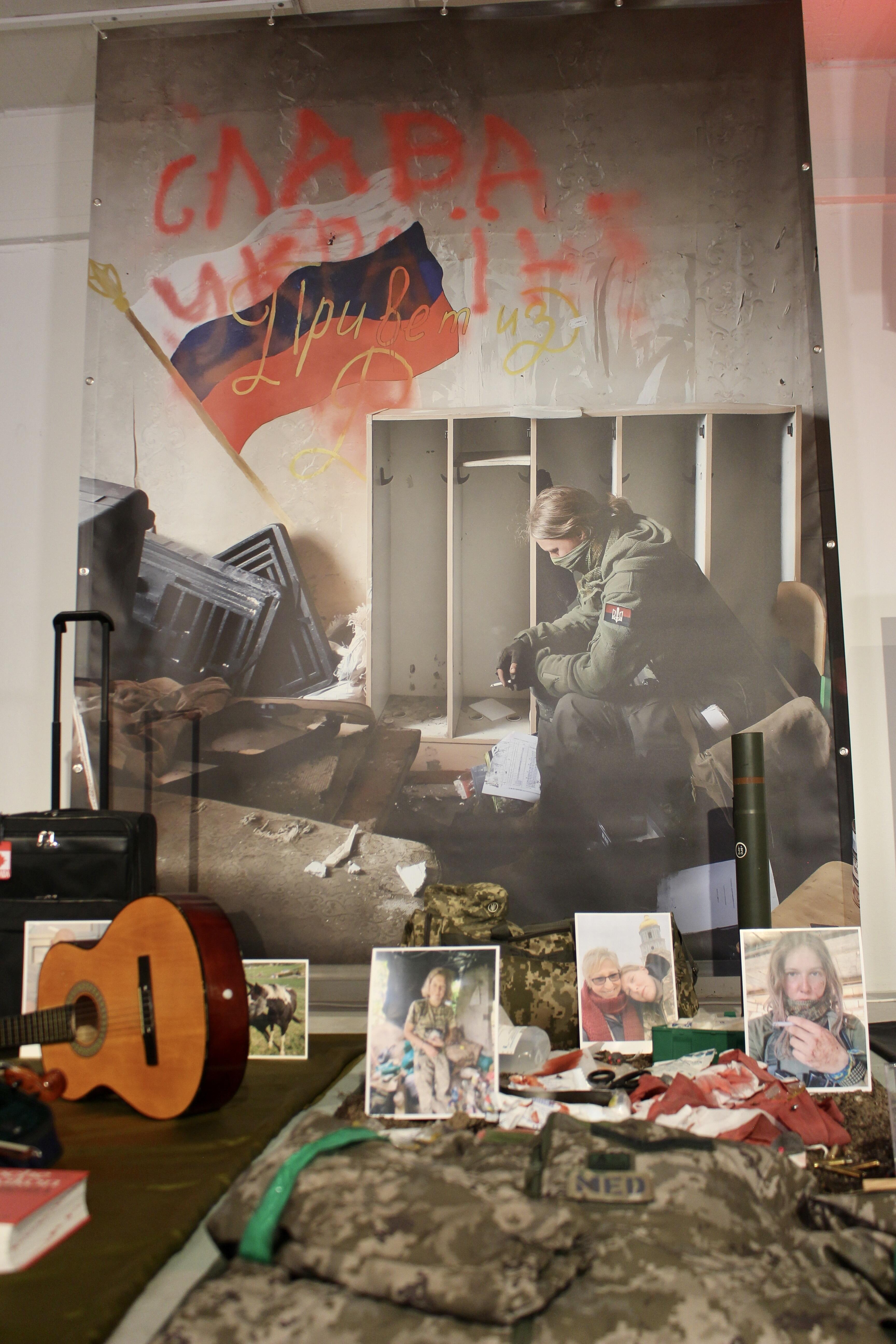 HELDINNEN / SHEROES, Ausstellung, Kunstausstellung, Bonn, Frauenmuseum, Installationsansicht