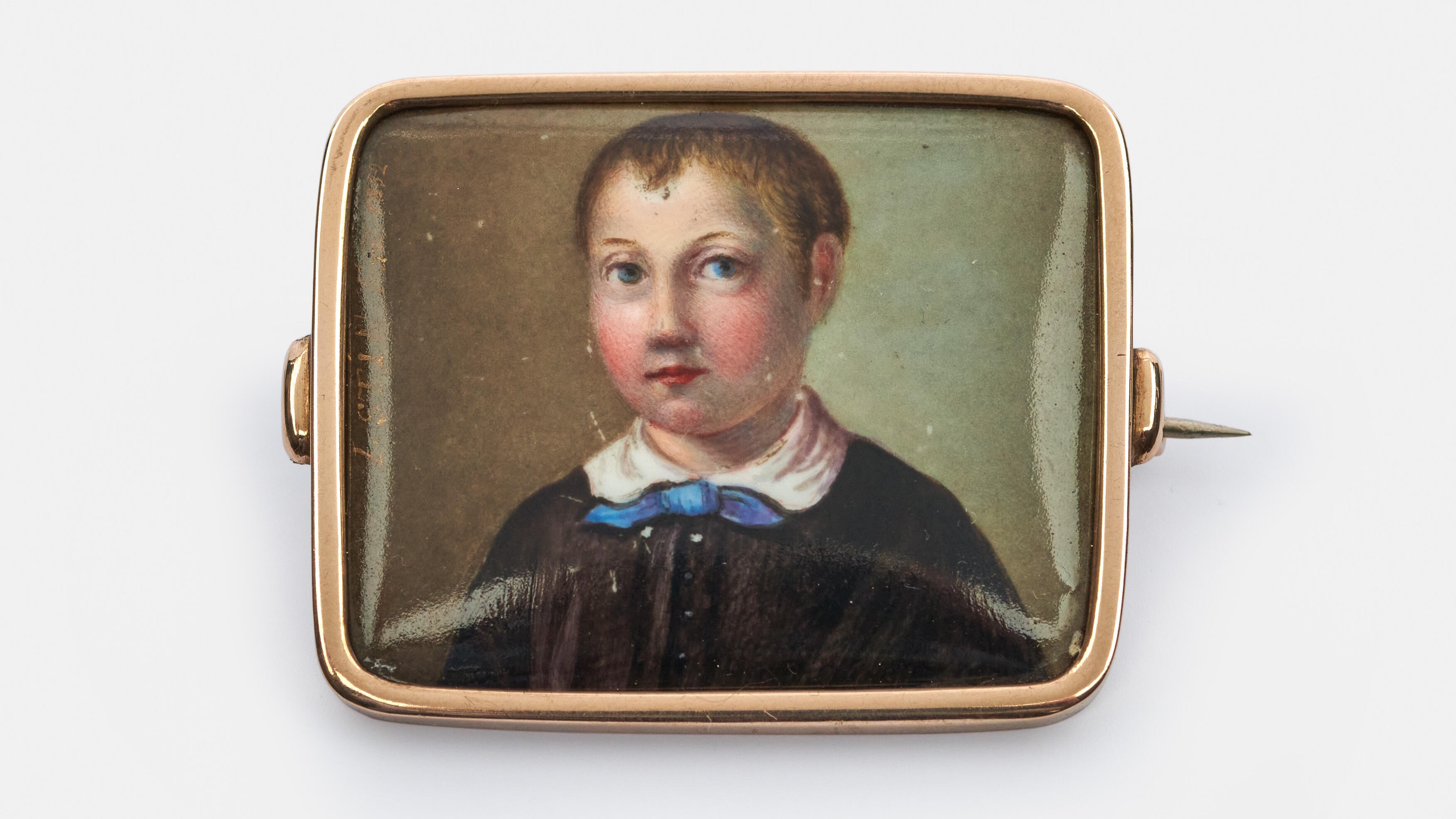 Faszination Schmuck, Ausstellung, Kunstausstellung, Design, Köln, Museum für Angewandte Kunst, I. Stin, Brosche mit dem Bildnis eines Jungen, England, Detlef Schumacher