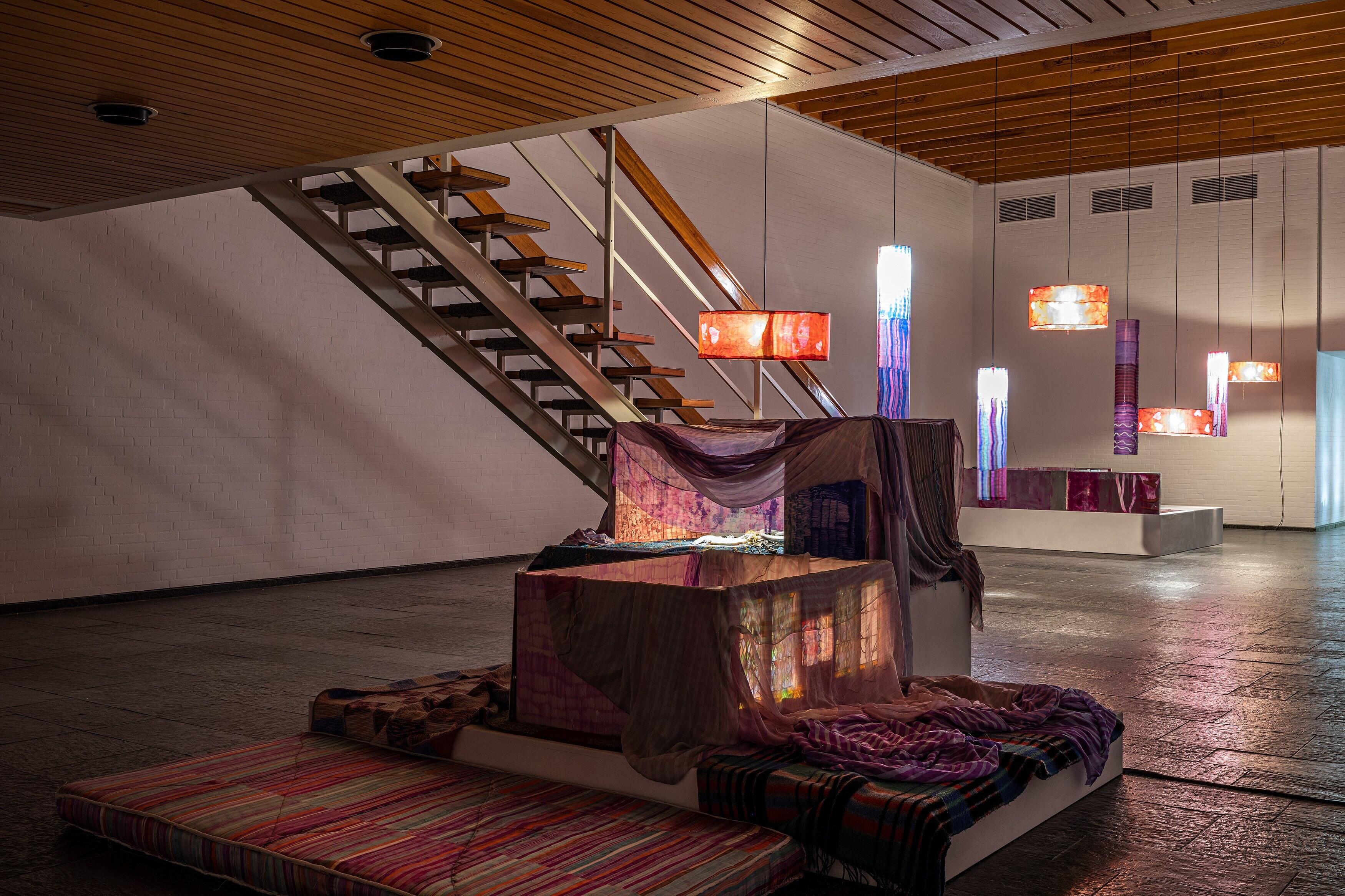 Die Andere Seite Der Nacht, Ausstellung, Kunstausstellung, Dortmund, Dortmunder Kunstverein, Anne Bourse, Old People Smoking, Kunsthalle Bremerhaven, Installation, Fred Dott