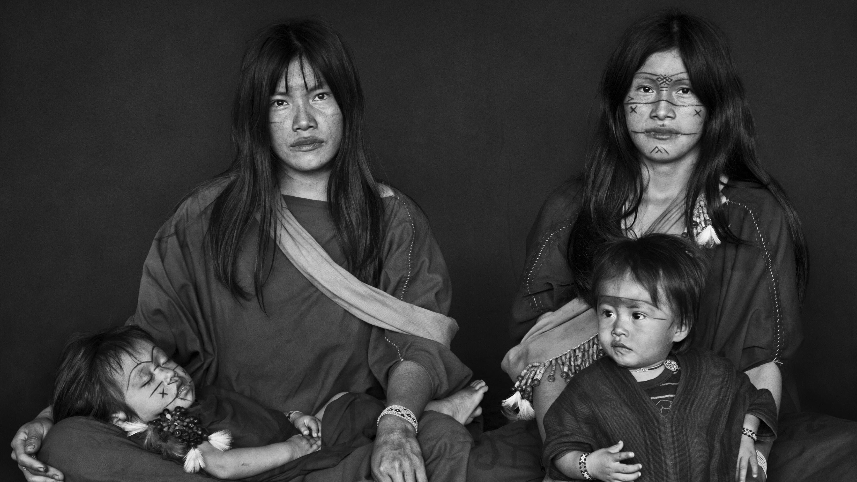 Sebastião Salgado, AMAZÔNIA, Ausstellung, Kunstausstellung, Köln, Rautenstrauch-Joest-Museum, Kampa do Rio Amônea Indigenous Territory, state of Acre, Brazil