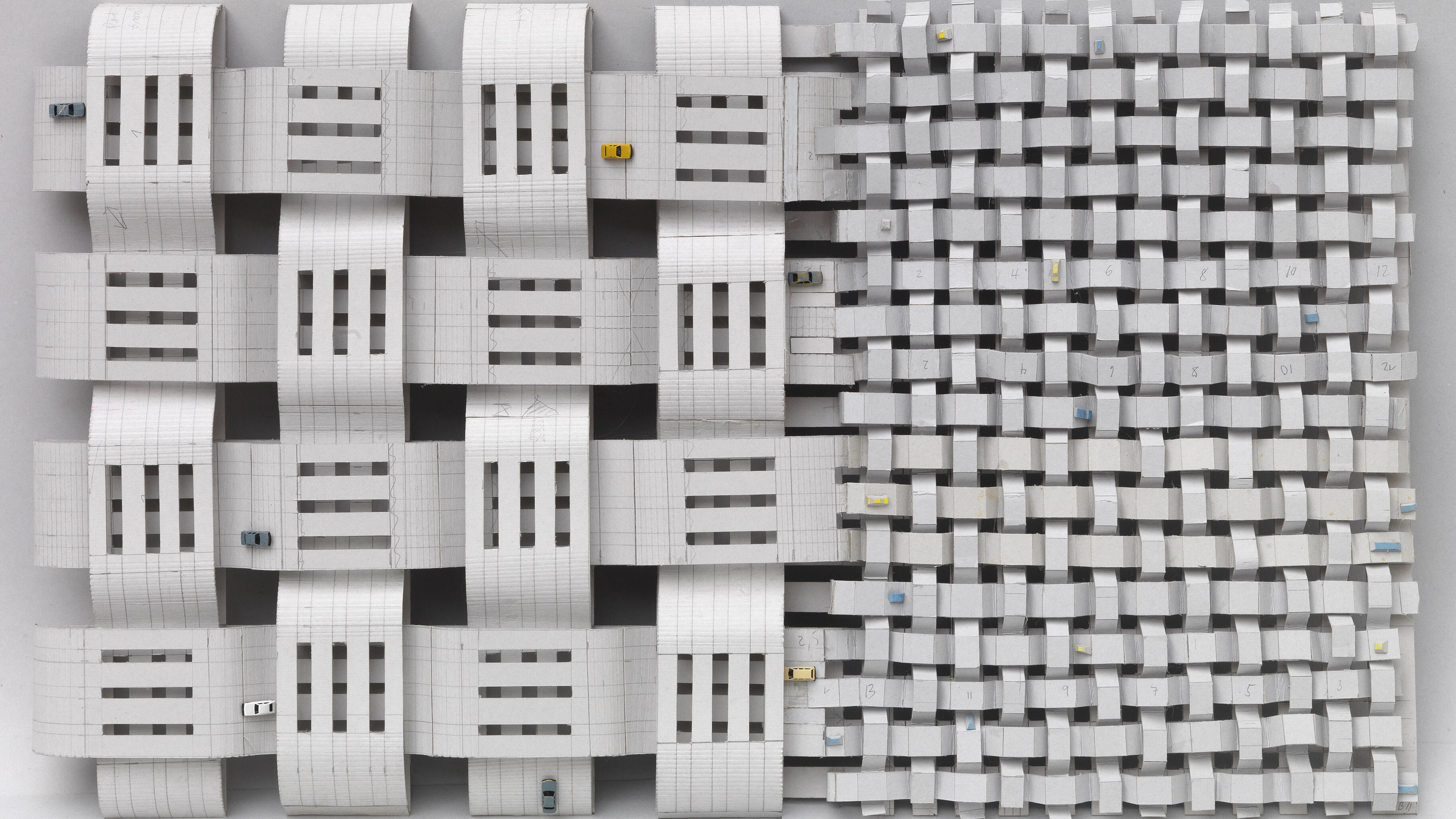 Thomas Bayrle, Fröhlich sein!, Ausstellung, Kunstausstellung, Frankfurt am Main, Schirn Kunsthalle, Wolfgang Guenzel, Ausstellungsansicht, Philip Johnson, The New York Times, Norbert Miguletz, Weberei