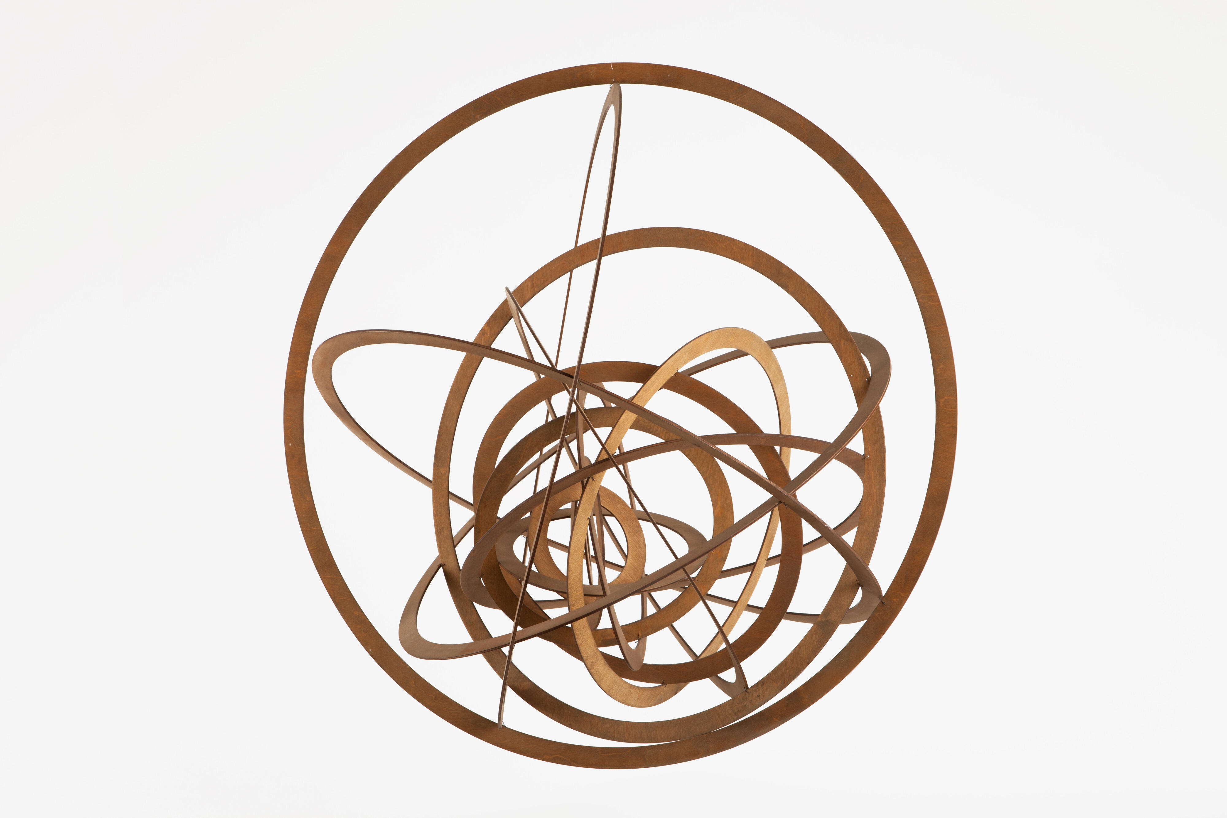 Zu den Sternen! Weltraum und Weltflucht seit der Moderne, Ausstellung, Kunstausstellung, Remagen, Arp Museum, Alexander Rodtschenko, Hanging Spatial Construction No 9 Circle in Circle, From the second series of spatial constructions on the principles of equal forms called „Surfaces Reflecting Light“, Rekonstruktion, Galerie Gmurzynska