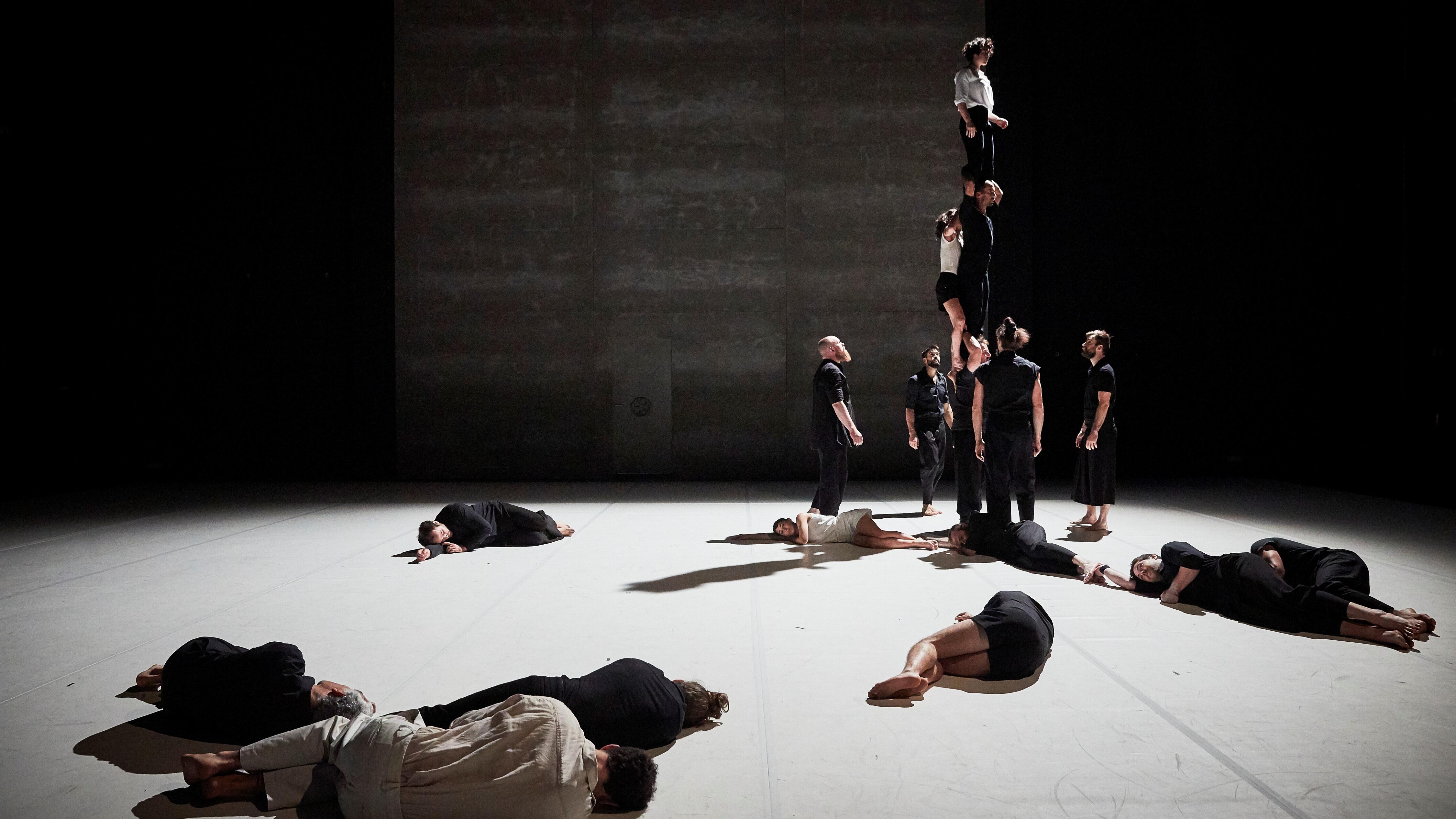 Möbius, Tanz, Köln, Tanz Köln, Collectif XY, Christophe Raynaud De Lage, Rachid Ouramdane