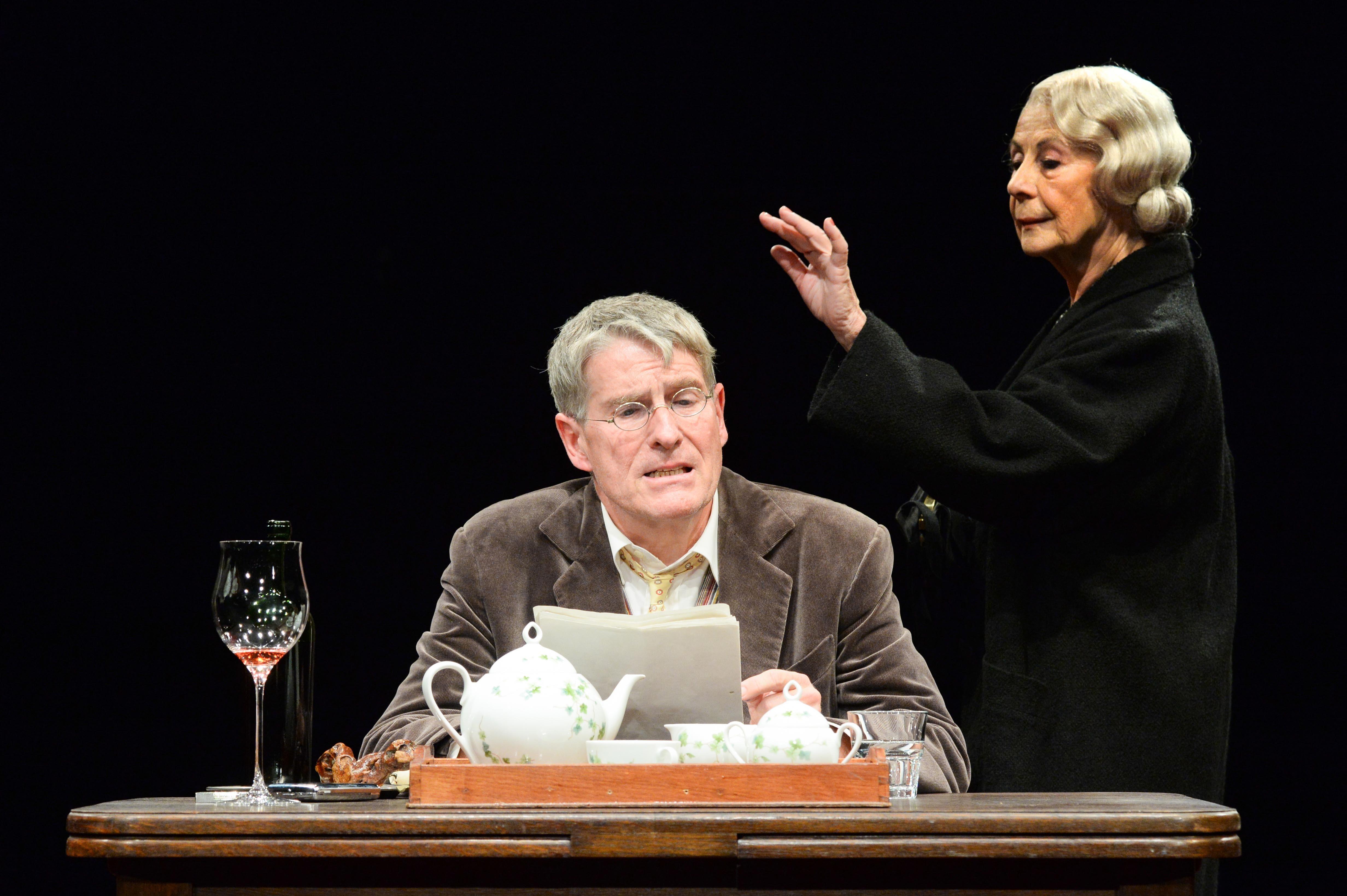 Mutters Courage, Theater, Köln, Schauspiel Köln, Sigrun Schneider-Kaethner Thomas Bockelmann, Nils Klinger