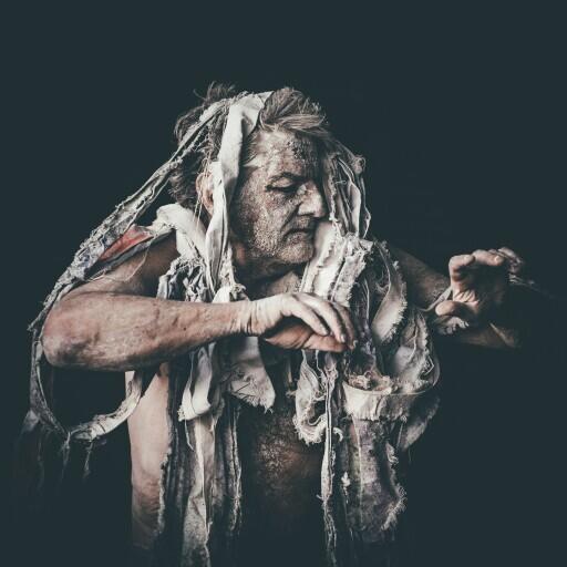 Energieträger, Wolfgang Schäfer, Ausstellung, Kunstausstellung, Performance, Düsseldorf, Weltkunstzimmer, Butoh Extended bod, Hartmut Buehler