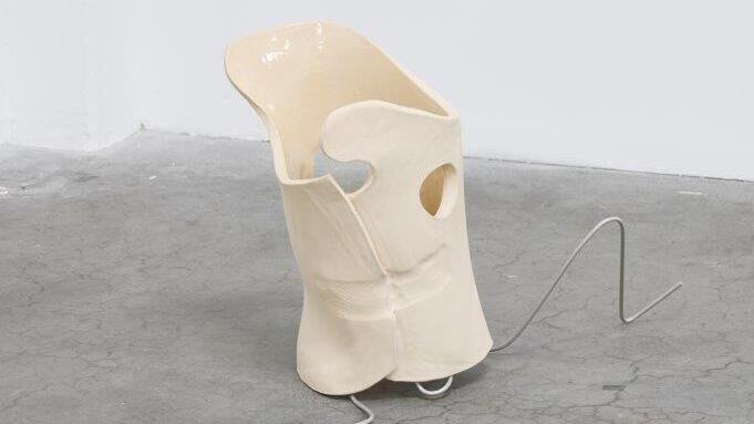 Clara Lena Langenbach, Ausstellung, Kunstausstellung, Köln, artothek – Raum für junge Kunst, Graysc Under Simian, Fight or Flight - What does it mean to be held by an object?