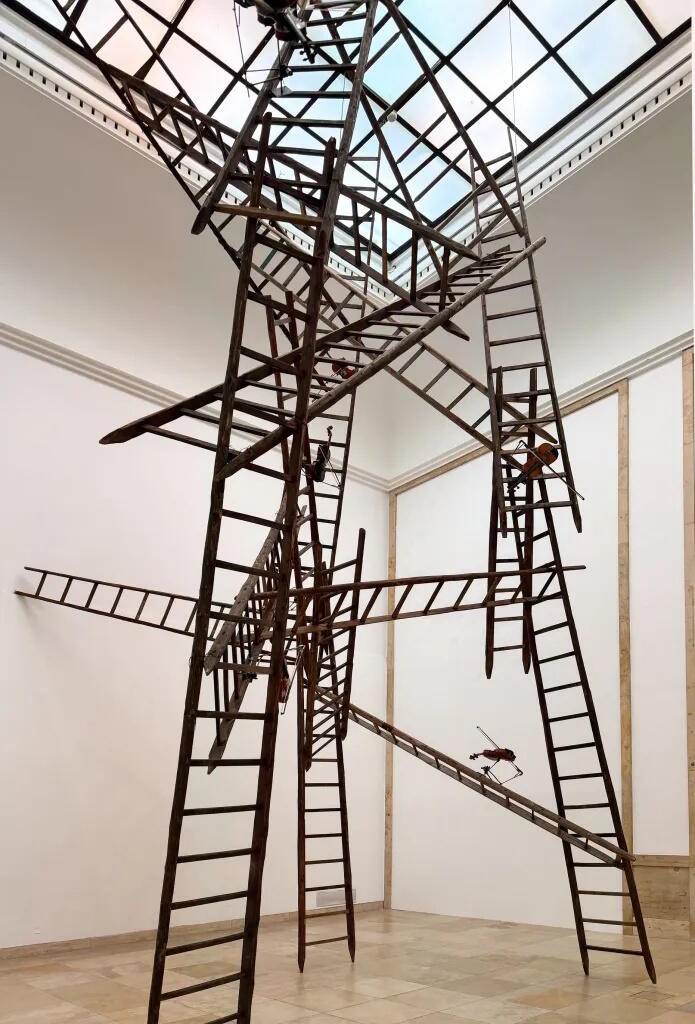 Rebecca Horn, Emotion in Motion, Ausstellung, Kunstausstellung, Wuppertal, Skulpturenpark Waldfrieden, Turm der Namenlosen, Karin Weyrich